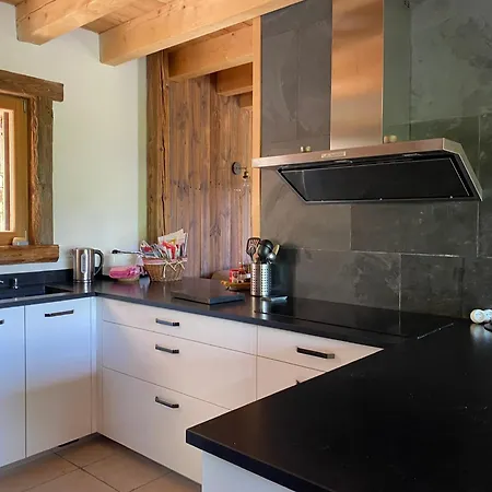 Fontaines Chalet